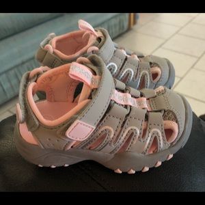 Cat & Jack Toddler Girls Hiking Shoes -Size 5